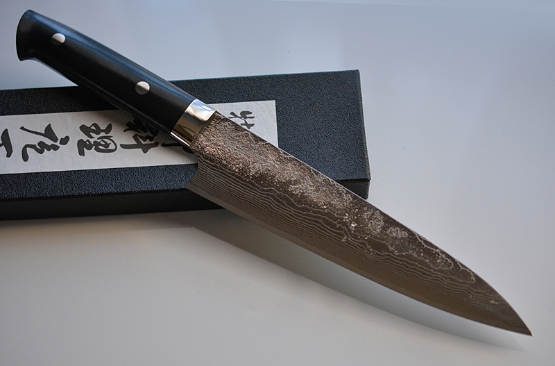 Japanese VG10 Damascus Gyuto knife Saji small 18cm