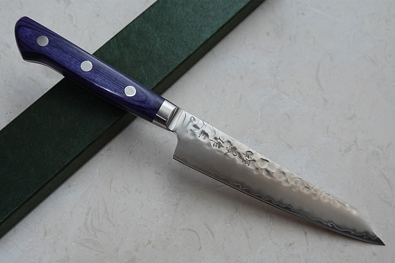 Japanese AUS10 steel hammered Kiritsuke petty knife and its case