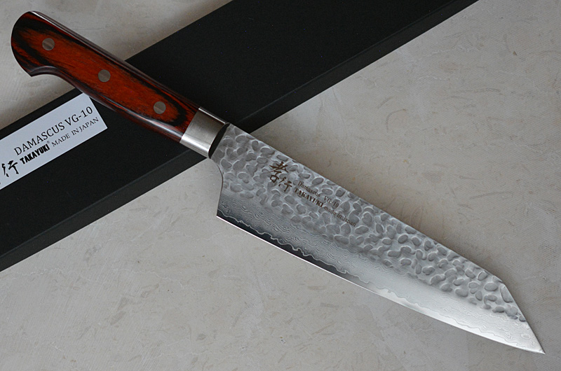 Japanese VG10 Damascus hammered Knife Sakai Takayuki with its case