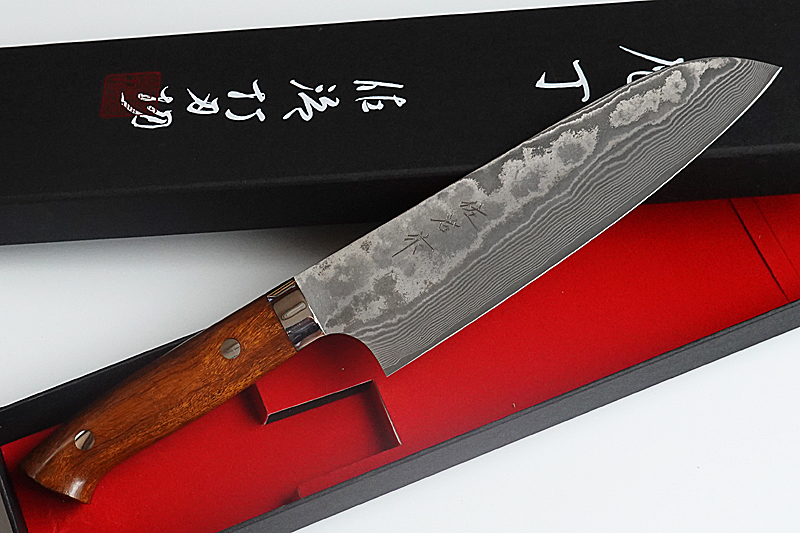 Takeshi Saji's Japanese Santoku Kitchen Knife VG10 Black Damascus